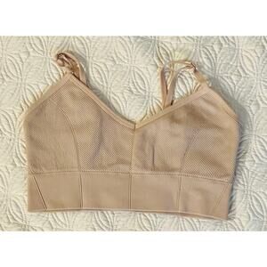 Aerie Offline sports bra
Light Pink
Size Lg